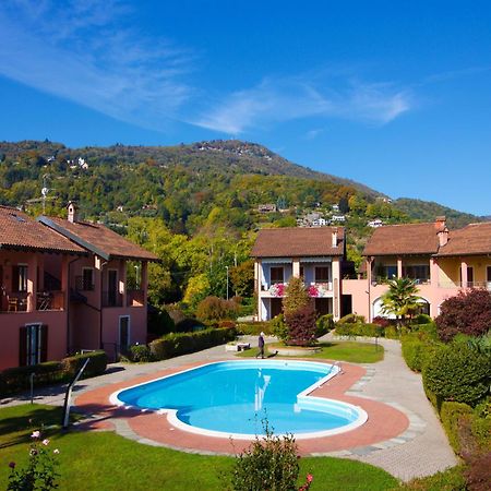 Sunflower Relax Pool And Terrace - Happy Rentals Lesa Exterior foto